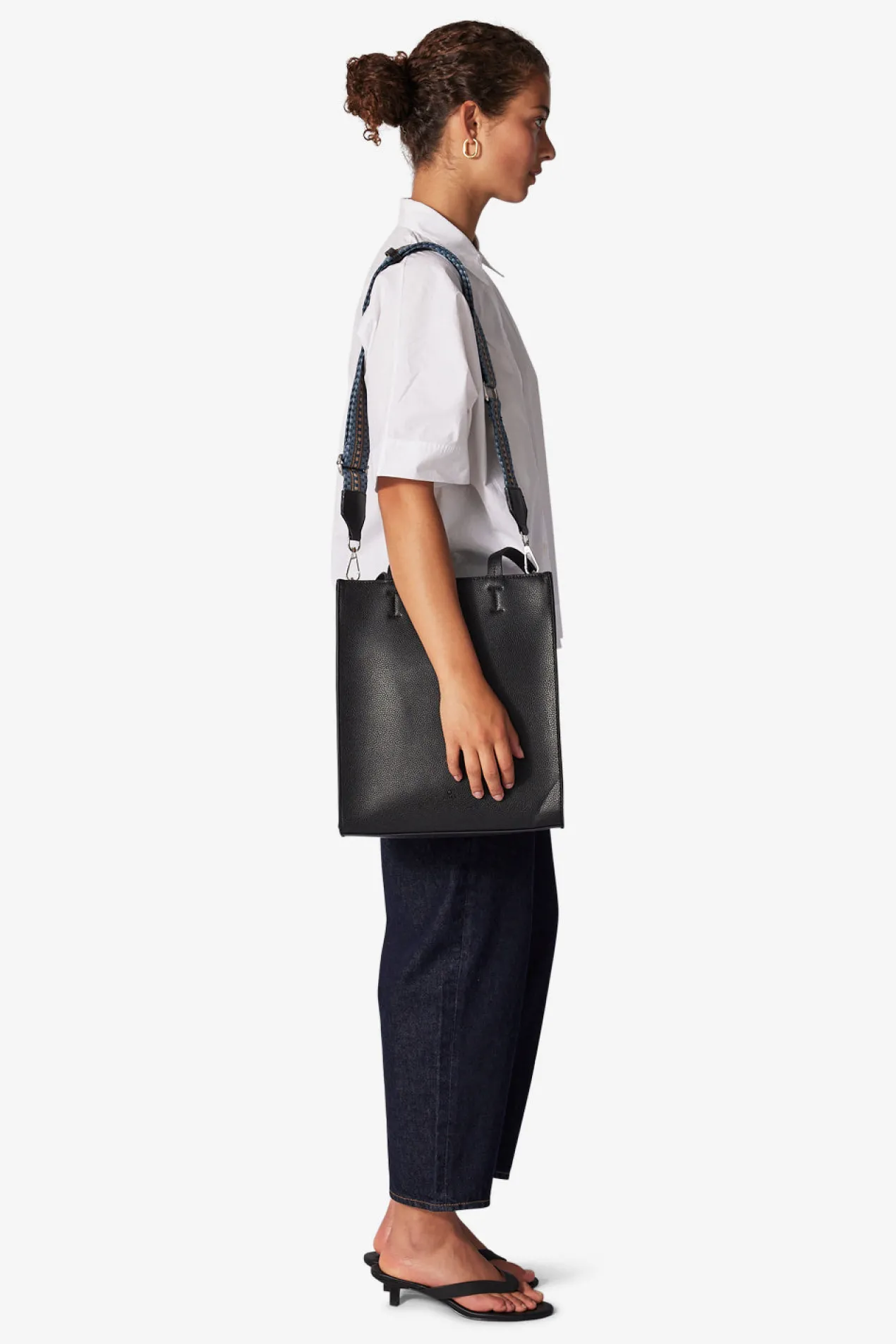 Hello I'mVegan Petra Black