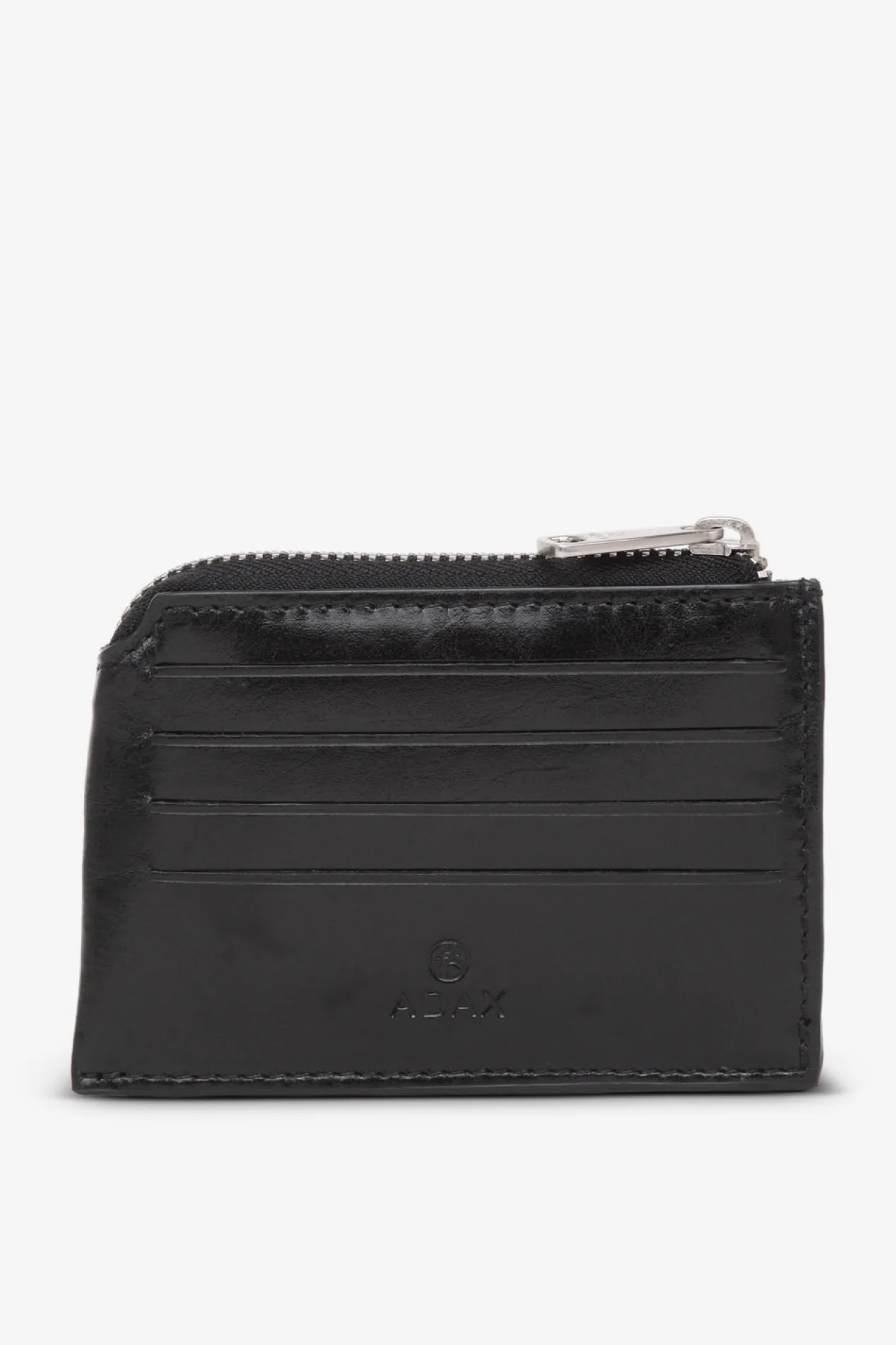 Salerno credit card holder Susy Black